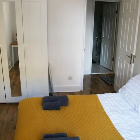 Stylish Cosy 1 Bedroom Flat London Eksteriør billede