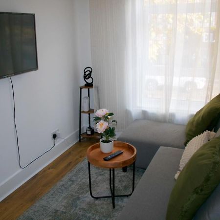 Stylish Cosy 1 Bedroom Flat London Eksteriør billede