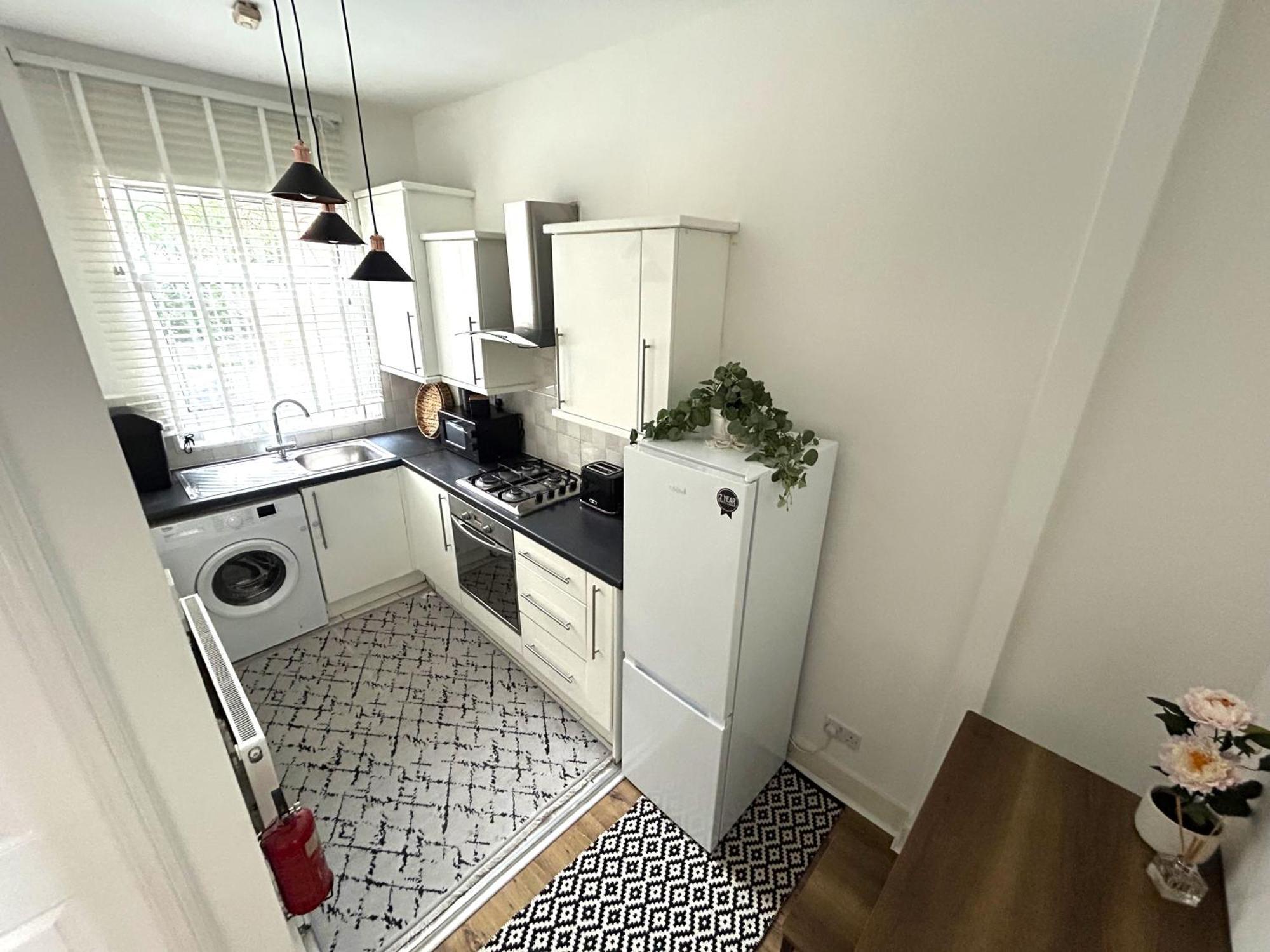 Stylish Cosy 1 Bedroom Flat London Eksteriør billede